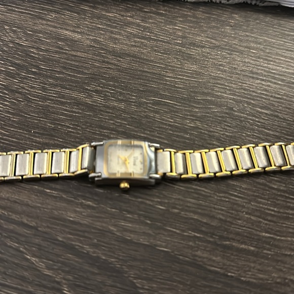 Nice watch - Picture 4 of 4